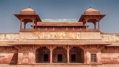 Queen's Palace Of Fatehpur