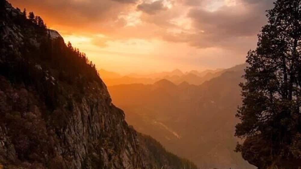Just below Dhel Tatch, this ledge is three days' walk from civilization and provides some stunning views of the Himalayas