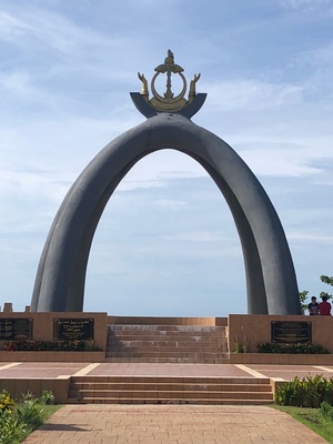 A big sculpture that overlooks the beach in Seria.