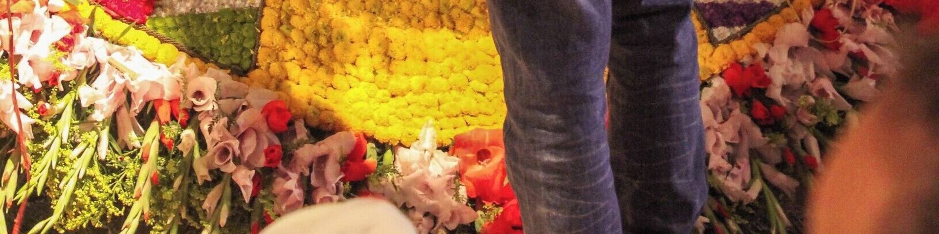 (4) To be honest, the best view of the parade is from home on TV, that is if you want to see the silletas better on the day of… However, you don’t want to miss being there, the atmosphere is incredible. So I got you the best solution. The nights before you can go up to Santa Elena (about 30 mins from Medellin) where you will find all the participants working on them right in their homes! The whole place is set up with tents, music, food carts, and exhibitions. (Read the full description on the other #festival posts)