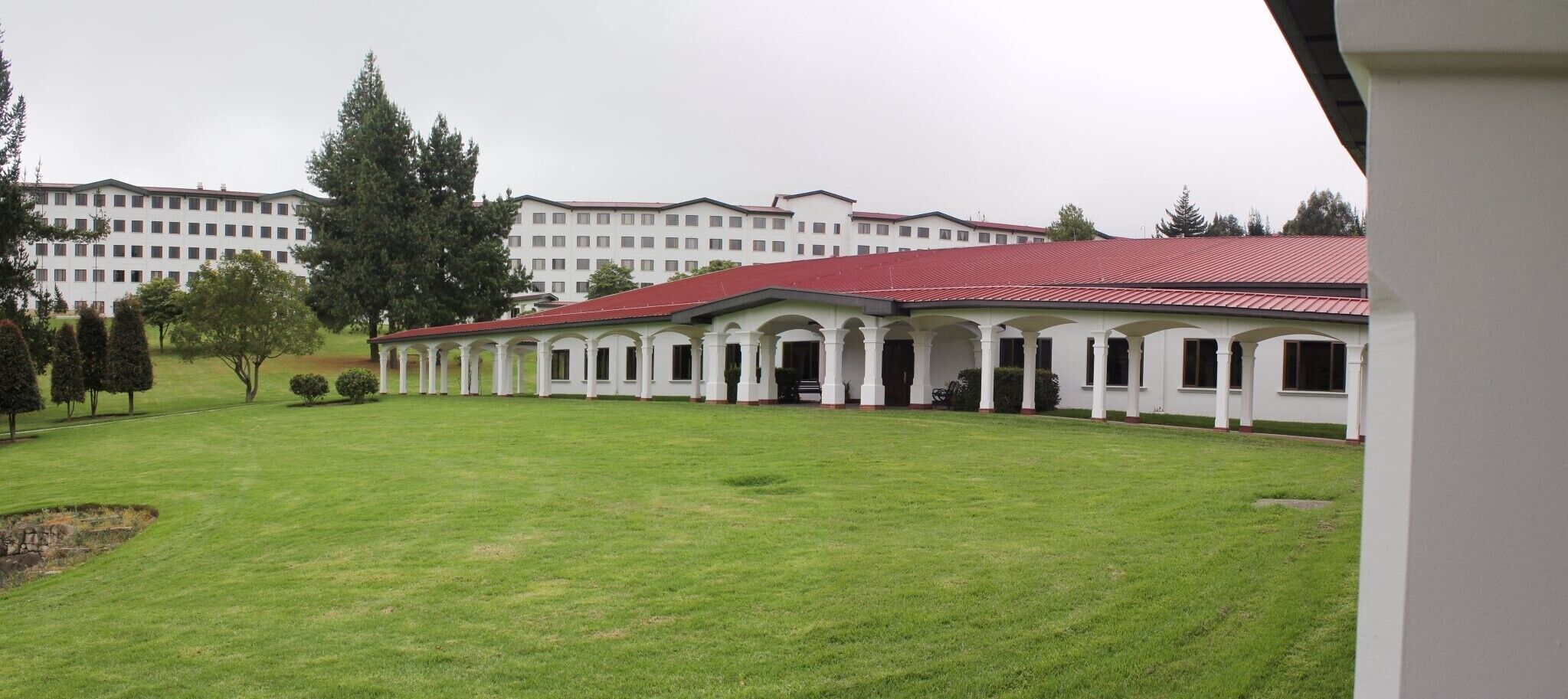 Throughout the world Jehovah's Witnesses ( #JW ) dedicated to their work of printing and distributing free Bible-based literature called Bethel (Hebrew word meaning "House of God"). This one's Colombia. Distinguished for its beautiful long corridors and red roof , it's a beautiful piece of #Architecture

Tours of any Bethel in the world are free and open to all the public. Your taken behind the scenes to the printery and binding, packaging, and many other departments #red