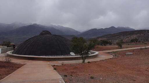 Otra más del observatorio. Con tanto programa sobre ovnis en el norte de Chile quedamos con las ganas de ver algo. No vimos ovnis pero la naturaleza típica de la zona, a la que no estoy acostumbrada, fue mucho mejor.