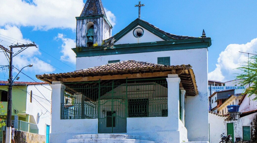 Capela de Nossa Senhora da Conceição
Nazaré das Farinhas, Bahia, Brazil, late 18th century.
"In the last quarter of the 16th century, the owner of the land grant of Conceição and the first colonist to settle in Nazaré, Fernão Cabral de Ataíde, built (according to Gabriel Soares) the Sugar Mill and Chapel of Saint Benedict at the site where the Chapel of Our Lady of the Conception now stands. The latter chapel dates from the mid-18th century."--HPIP.
It's hard to imagine that this was a rural chapel on a plantation since it sits within a neighborhood next to a lovely town square. Of special note is the mosaic bell tower.