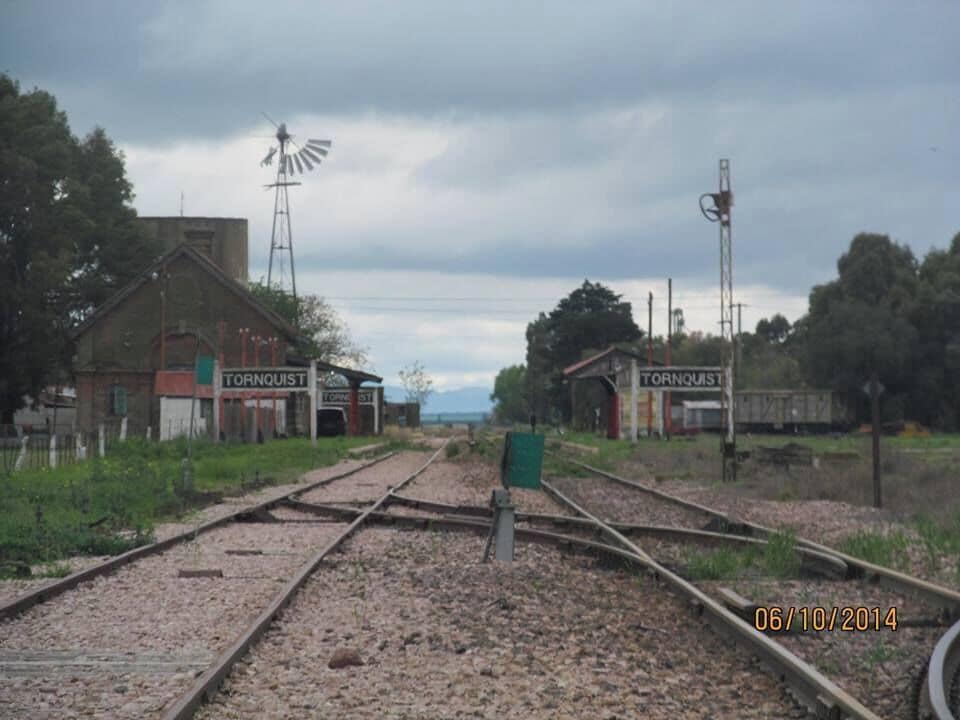 antigua estacion de tren del pueblito bonaerense.