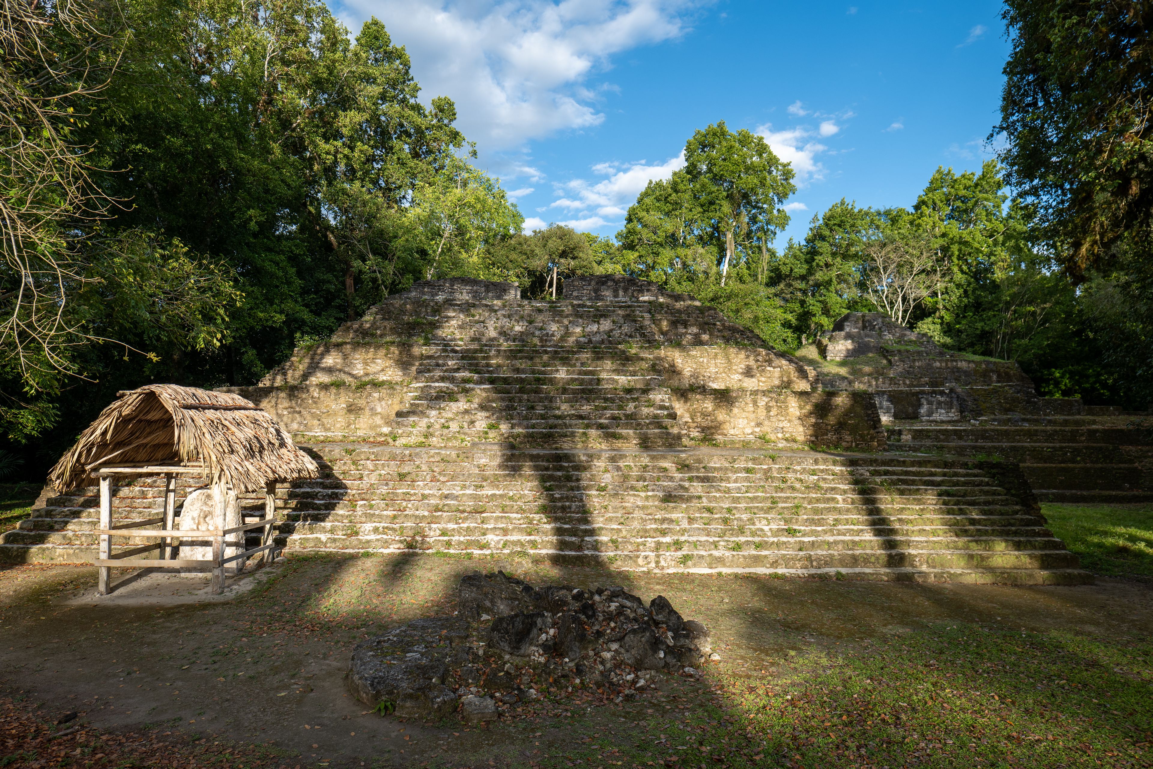 Laguna Yaxhá
