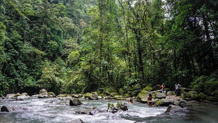 #lafortuna #costarica #hiking #waterlust this is the stream around the bend from the waterfall. There weren't a lot of people at this side so you could just chill in the blue water.