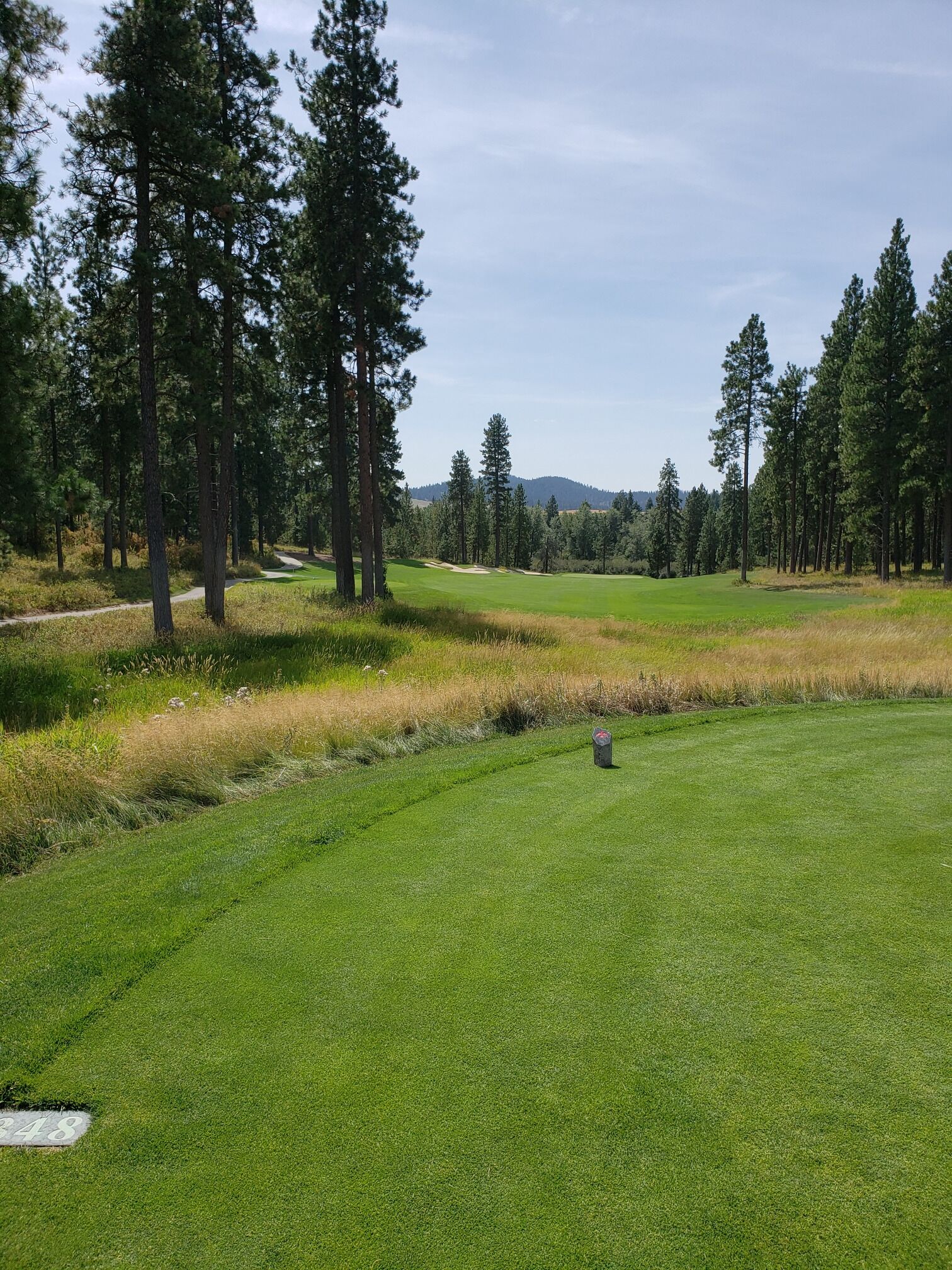 Beautiful course. Breathtaking views. Excellent staff. Equal to Coeur d'Alene