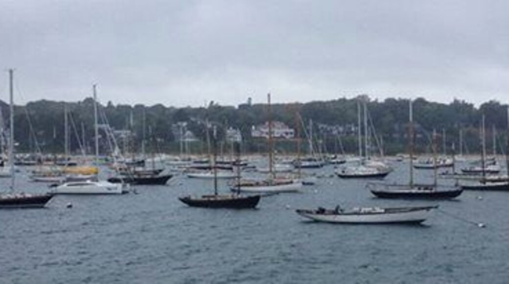 Vineyard Haven, Martha's Vineyard
During the fall, most of the shops and restaurants have closed but the views are still beautiful.