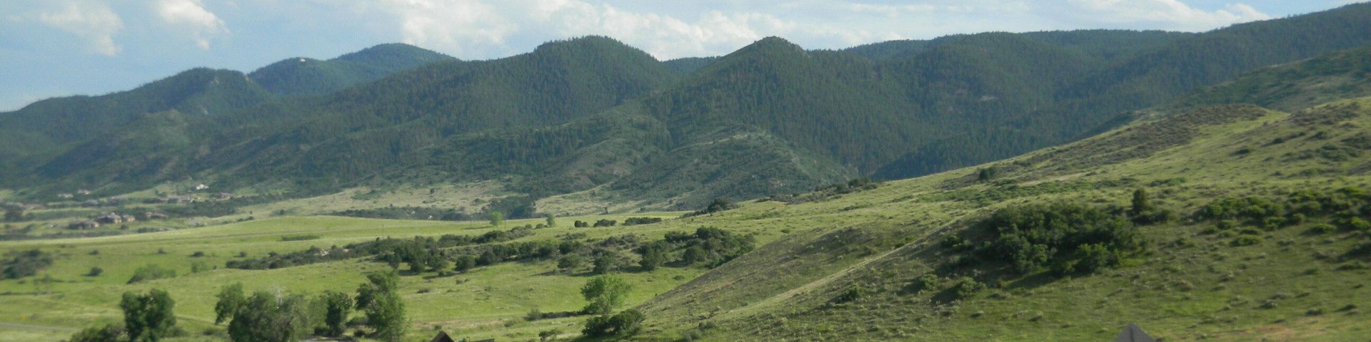 Ken Caryl Valley should be the backdrop for a western. I can almost see Indian Palominos galloping across the plain...
#littletonCo
#Nature