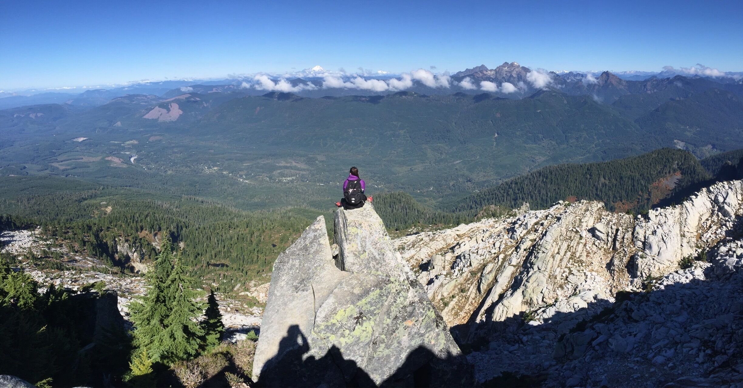 Mount Pilchuck was a rewarding hike. Couldn't wait to get to the tower to get a 360 view of the #pnw 