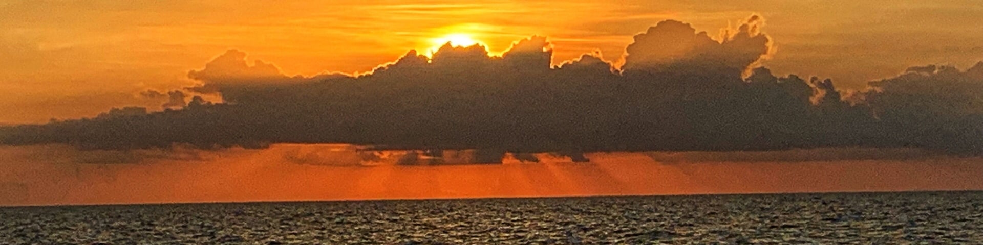 Sunset at Chelem Beach #lifeatexpediagroup #tlotravel #porqueviajares #becausetravellingis