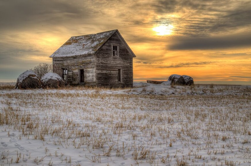 An abandoned farm house outside of Granum, Alberta #ExploreAlberta
Shot with:
Canon 6D
40mm, 1/40, f/18 ISO 50