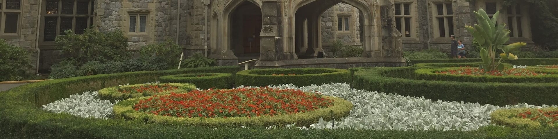 Great castle that was used in the X-Men movies and Smallville.