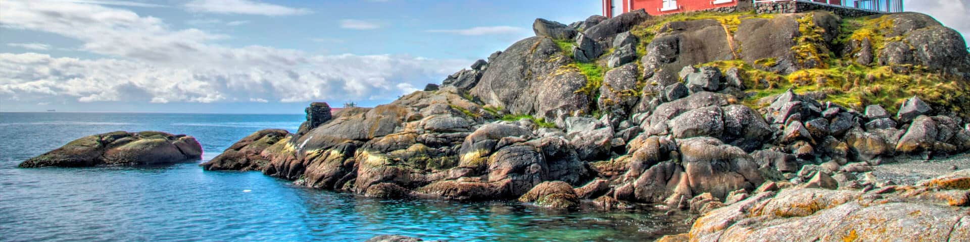 This is a great place to visit in the Spring! There are very few people around, and you practically have the place to yourself to set up shop! Definitely try going around sunset, it has the perfect set up and you won't have to struggle with crowds. #BeachTips