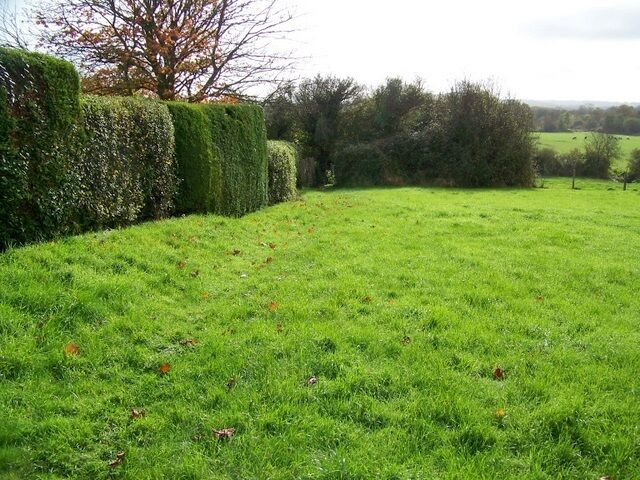 Footpath, Beer Hackett The footpath takes walkers to Yetminster.