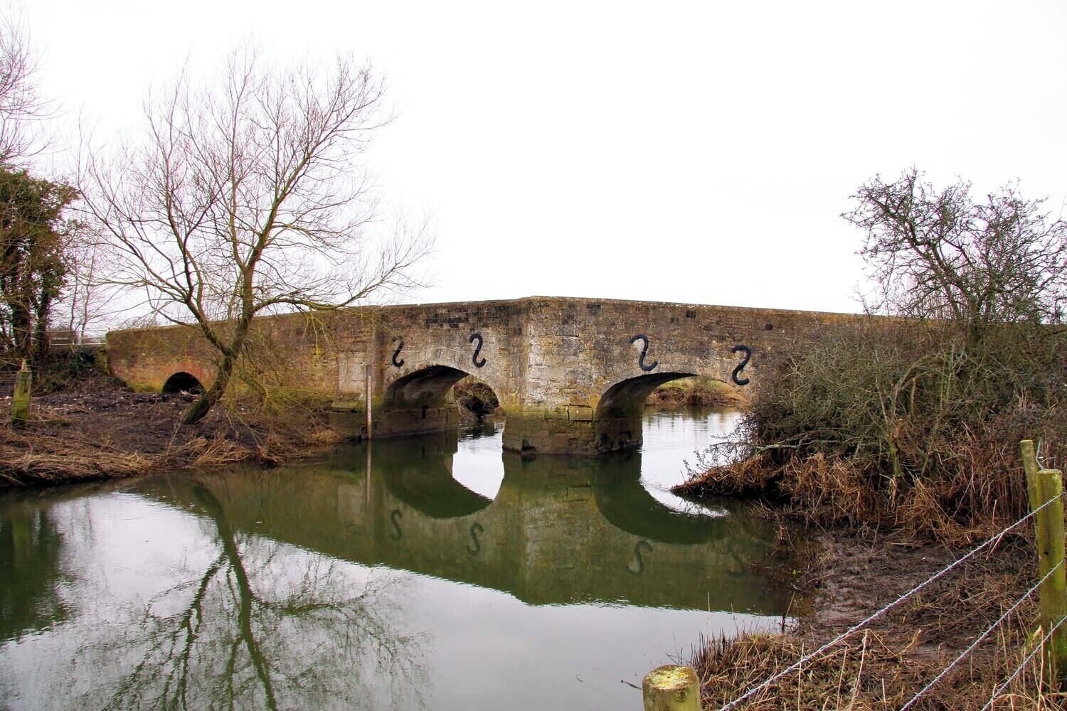 Ickford Bridge over the River Thame