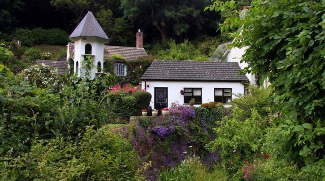Cottage and dovecote at Buck's Mills