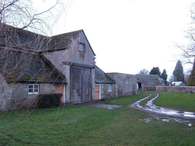 Stone farm buildings at Whelford Ripe for development!