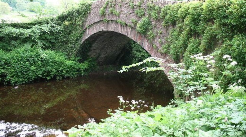 Burton Bridge At this point, the rough lane known as Morpeth Gate crosses Walden Beck and meets the B6160 road.