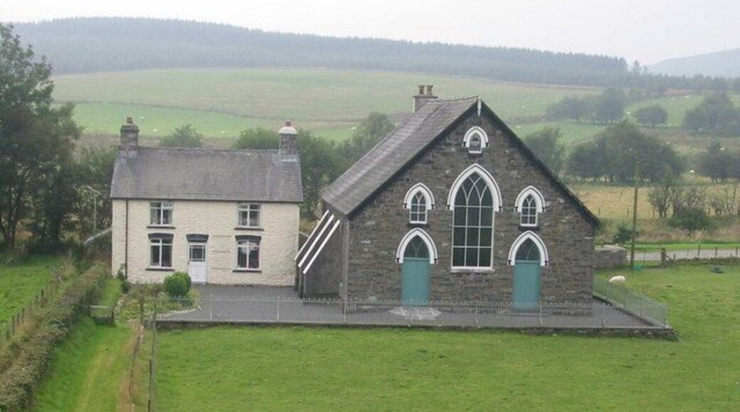 Capel Penffordd-Las A typical Welsh chapel with two entrances -originally one for the men and one for the women.