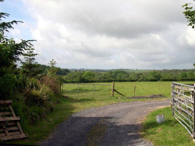 Entrance to White house farm