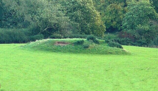 Ancient mound This ancient mound or tumulus is in a field close to Castle Ely House. The field was historically called "twmp", which is the Welsh for mound.
