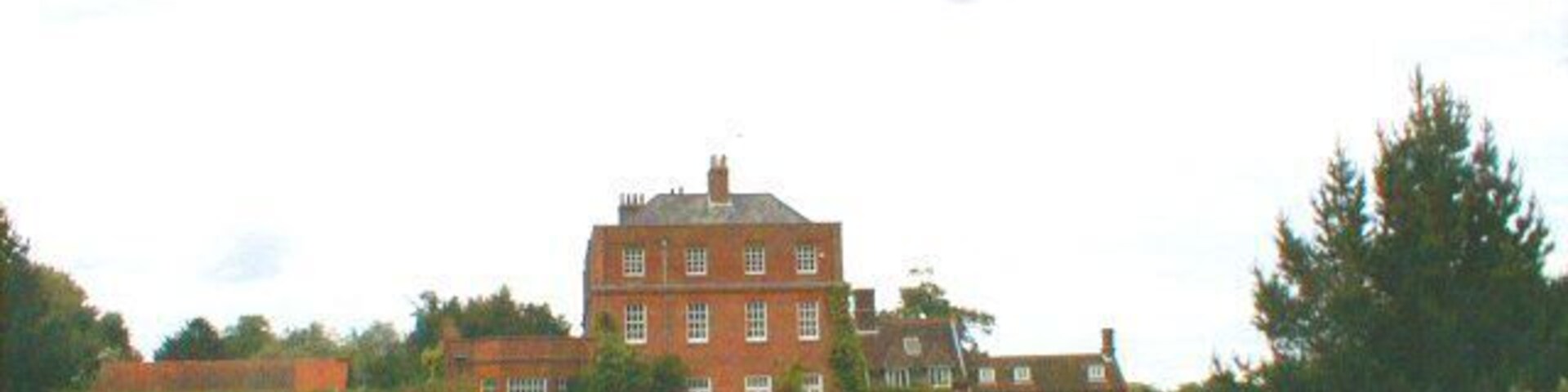 Country Hall, Tatingstone