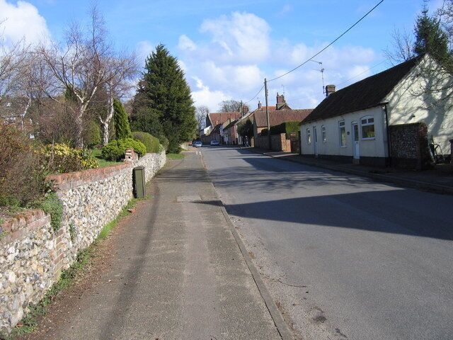 The Street, Syderstone http://www.syderstone.com/siteindex.htm Looking east up The Street towards The Lynne Arms on the right