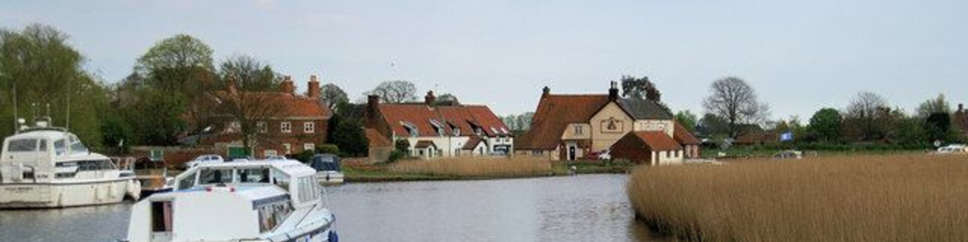 River Bure, Stokesby Looking downstream towards Stokesby.
