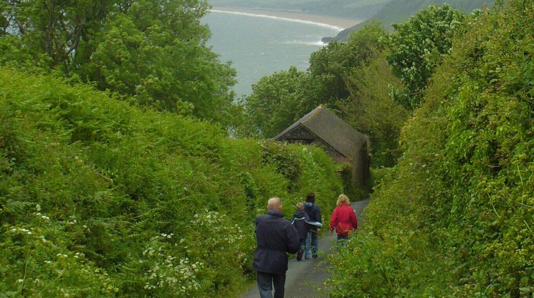 Road down towards Blackpool Sands Road from Stoke Fleming down towards Blackpool Sands