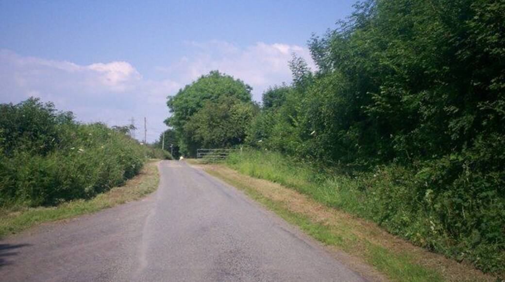 Road, Ludchurch