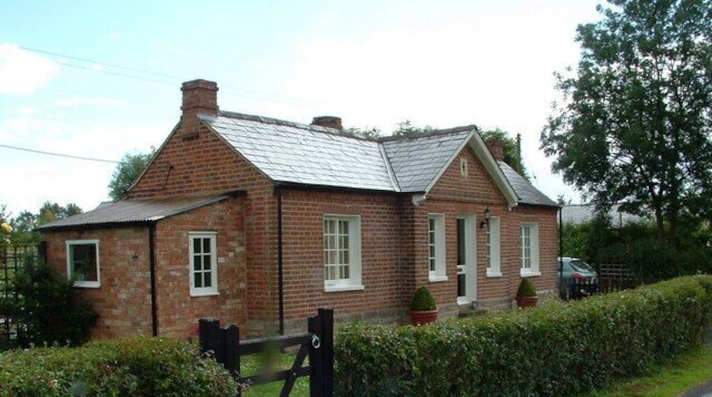 Chartist Bungalow, Ledbury Road Crescent, Staunton