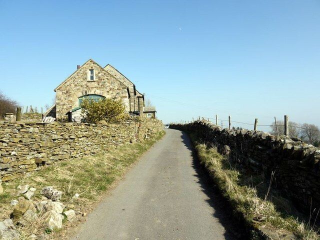 Side Lane near Maiden Bower