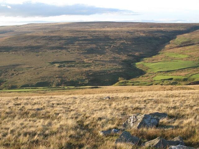 The valley of Bolt's Burn at Stogel Cleugh