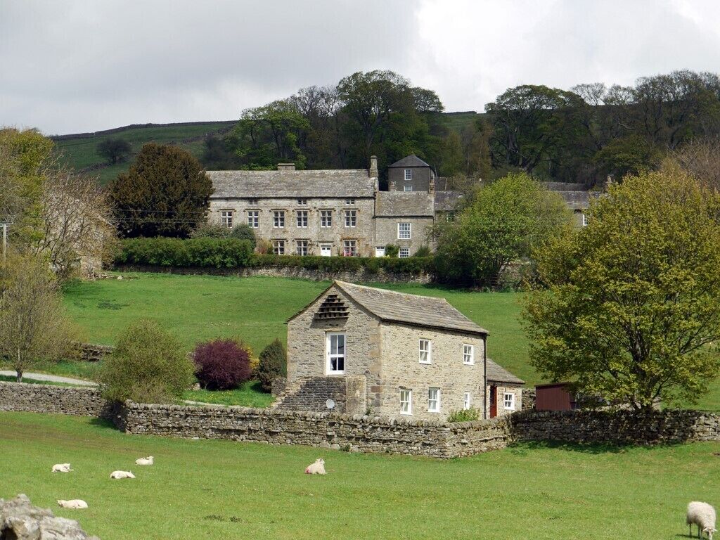 New House, north of Coronation Bridge