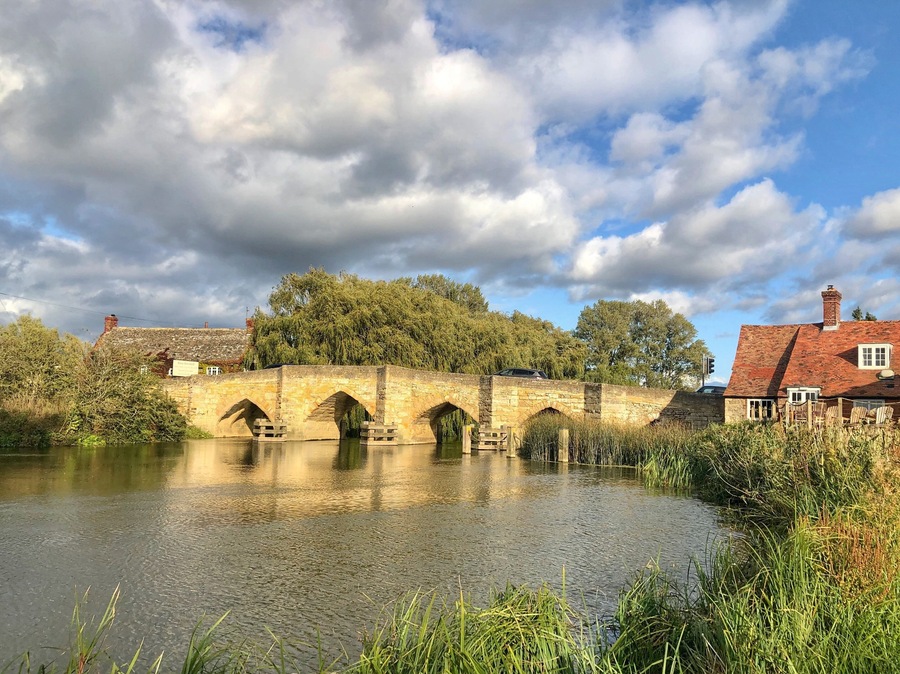 14th Century bridge on Thames. Site of the Battle of NewBridge 1544