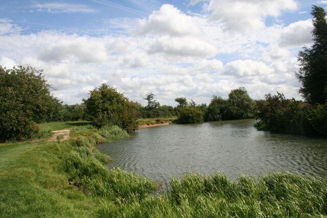 Bend in the river Quite a sharp one at that, not far from Stonehenge Farm.