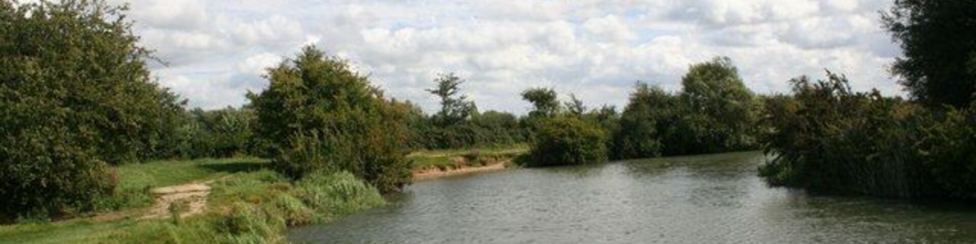 Bend in the river Quite a sharp one at that, not far from Stonehenge Farm.