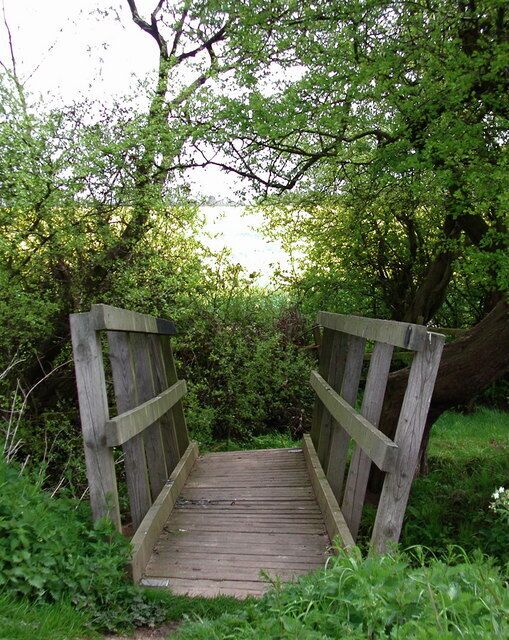 Oldfleet Drain Footbridge over Oldfleet Drain on the parish boundary between Stallingborough and Healing.