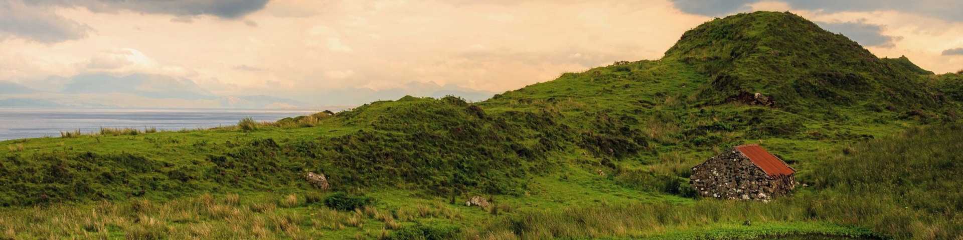 Goodnight from right mood Isle of Skye. I was on a little drive around the island today and I captured this view on the north near the village called Staffin.