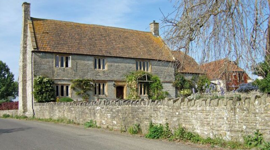 Manor Farm Farmhouse - South Barrow Grade II listed detached farmhouse. Early C17, modified.