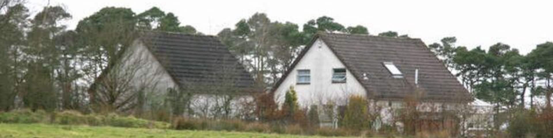 Private House Dwelling faces towards the north east and has an uninterrupted outlook over the Ayr valley towards Sorn village. A public walk runs down the slope a short distance from the house to join the B713 into Sorn.