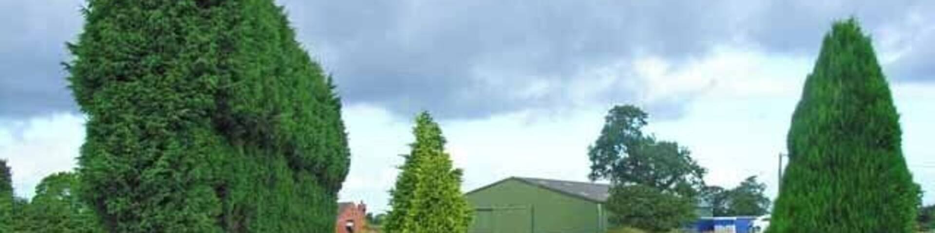 Leyhill Farm. Between Sudbury and Doveridge