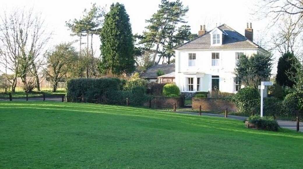 Village green and house on junction of Church Road Colret House, at the edge of the green, originally dated from 1762, but was rebuilt in 1903.