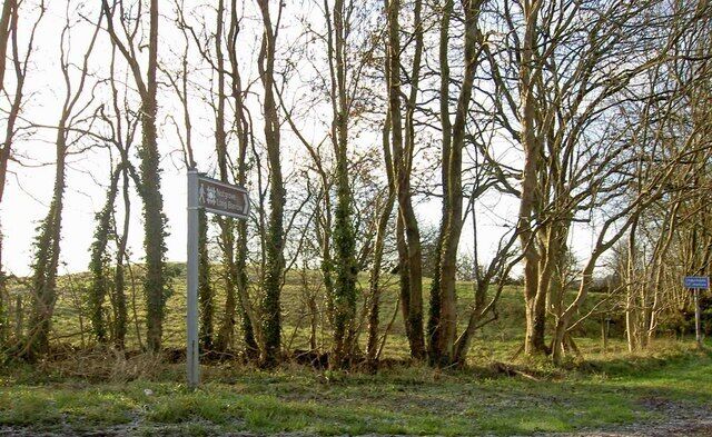 Brown direction sign to Notgrove Long Barrow Alongside the A436. http://www.gloucestershire.gov.uk/index.cfm?articleid=2010