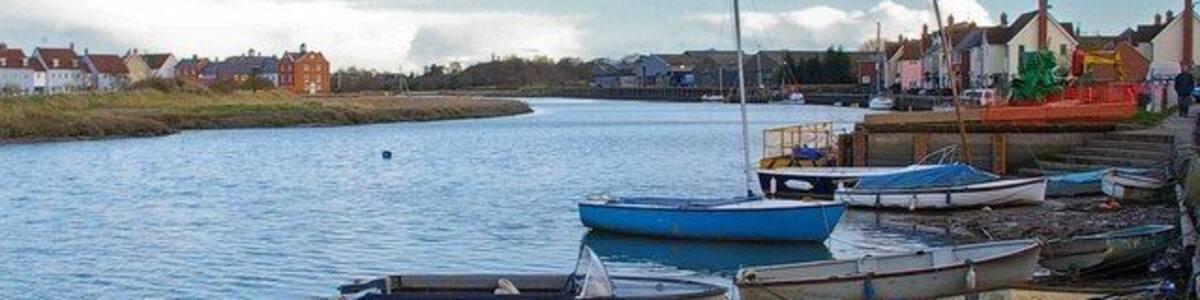 Muddy Mooring A convenient mooring for the Anchor (or the Albion ) in Rowehedge.