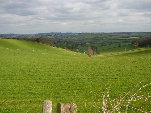 Valley south east of Stanton Prior