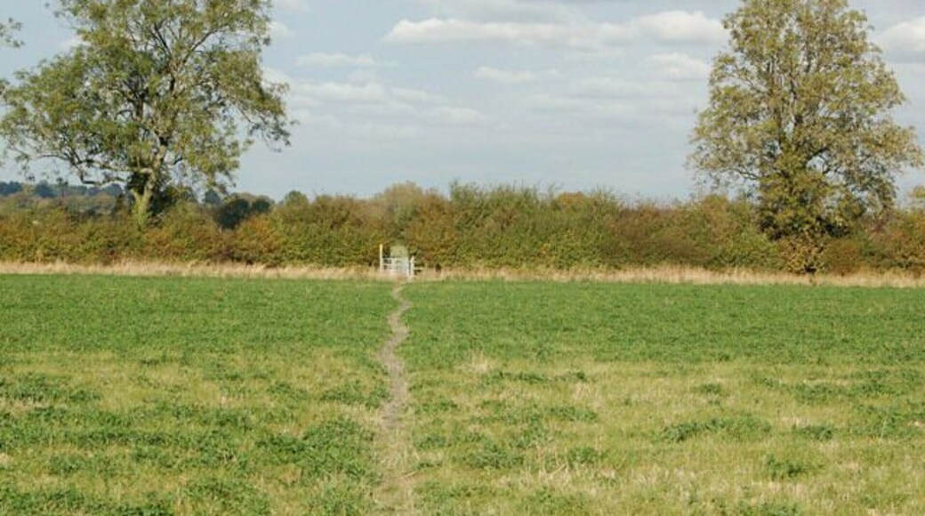 Across a field on the footpath from Priors Marston to Shuckburgh