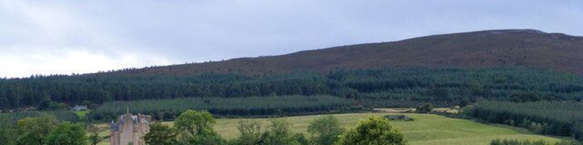 Looking towards Craigshannoch Harthill Castle.
