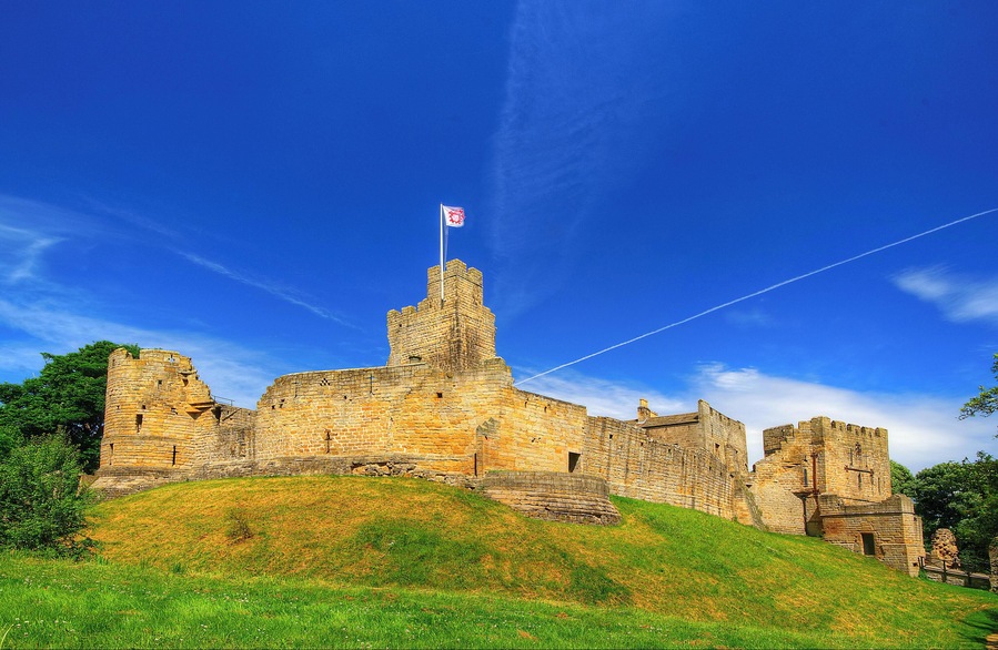 Prudhoe Castle Wikidata has entry Q4185858 with data related to this item.